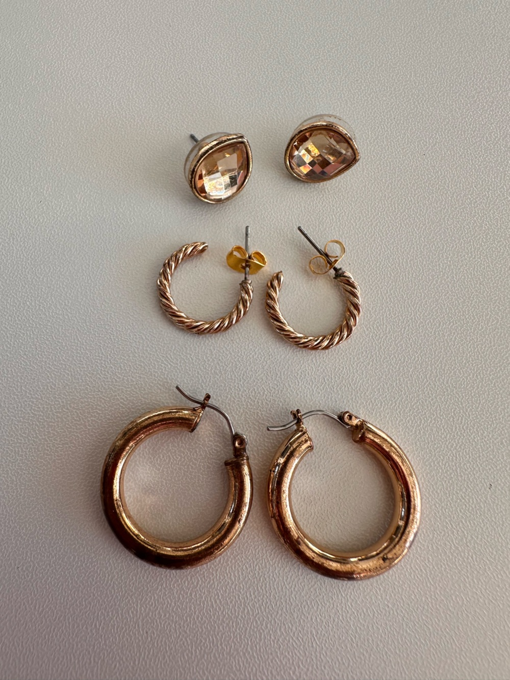 VINTGE Gold-Tone Twisted Hoop Earrings SET Women Jewelry